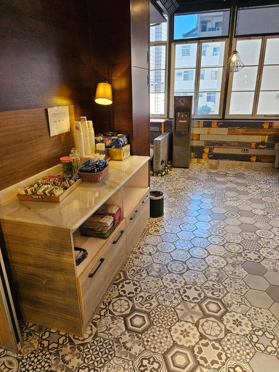 Sunrise Hotel Chiayi Extérieur photo